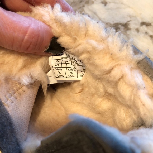 ๐HP๐ UGG Jesse Bow Starry Lite baby boots - Picture 7 of 10